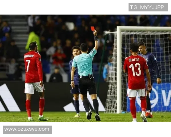 哪些足球明星在赛场上心生畏惧金哨 他们背后的真实故事揭秘